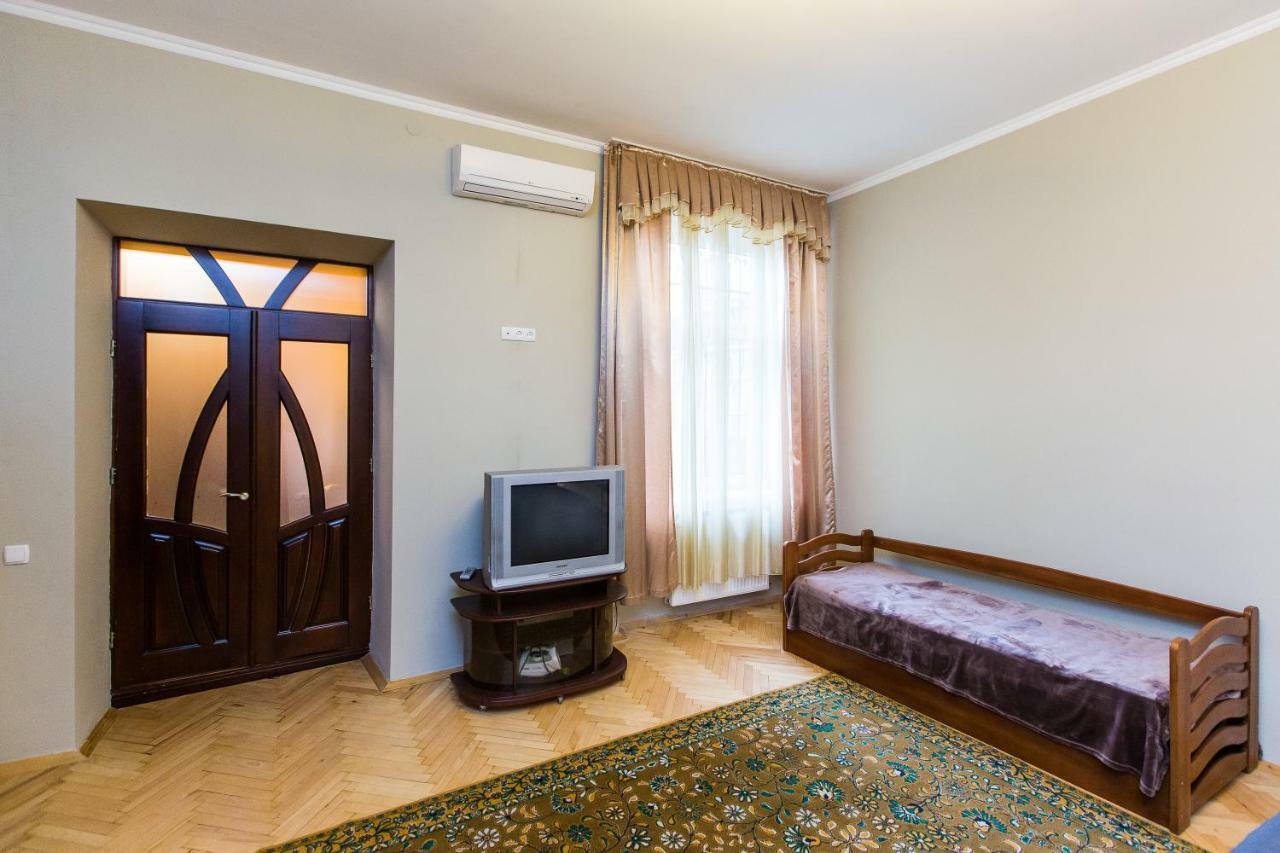 Apartments On Sholom Aleichem Та Ще Варіант Поруч Lviv Exterior photo